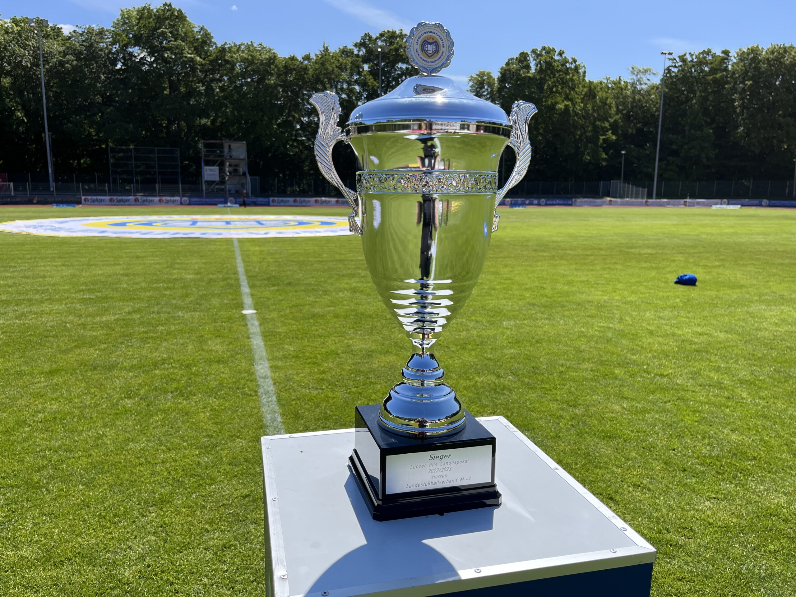 You are currently viewing Finaltag der Amateure: Pokalendspiel live im Müritz-Stadion